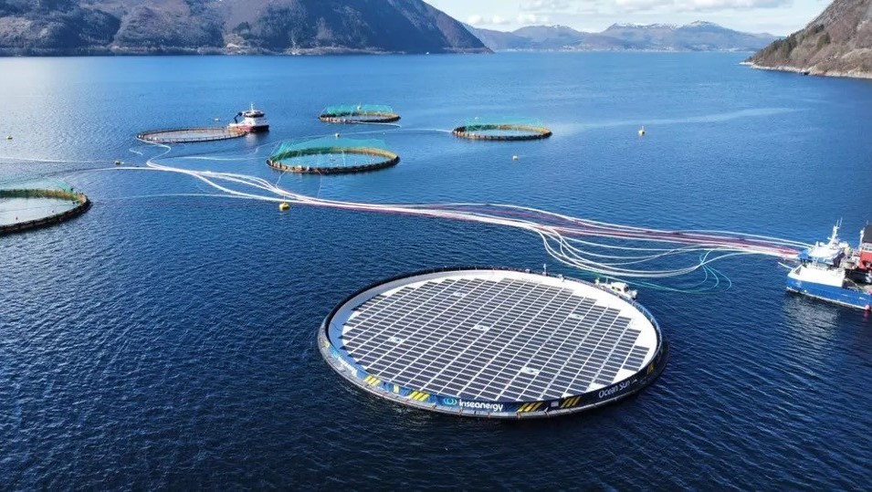 The world’s northernmost floating solar installation when commissioned.